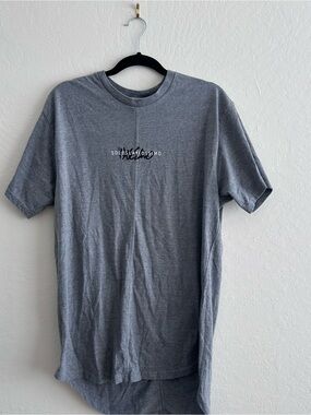 Mens y2k Gray Graphic Crewneck T-Shirt
